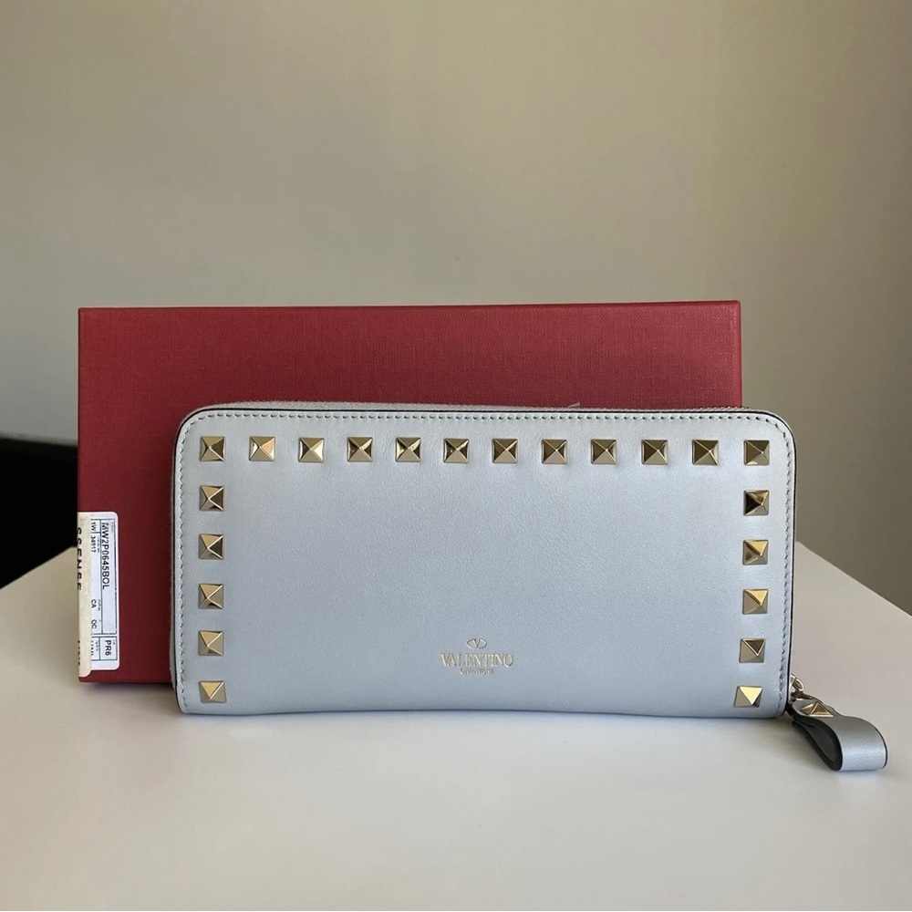 Valentino Garavani Grey Rockstud Continental Wallet